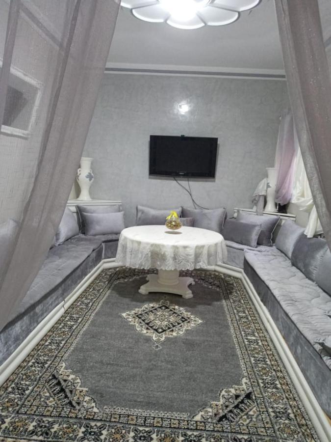 Appartement Familial Convivial 미델트 외부 사진