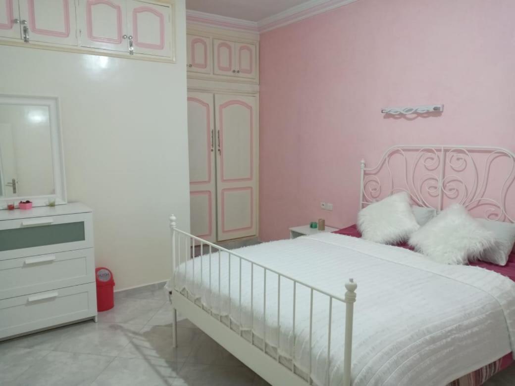 Appartement Familial Convivial 미델트 외부 사진