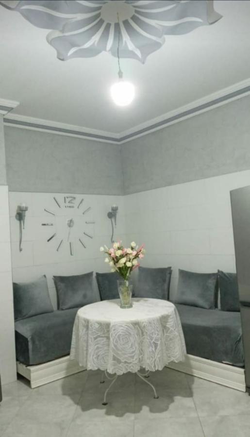 Appartement Familial Convivial 미델트 외부 사진