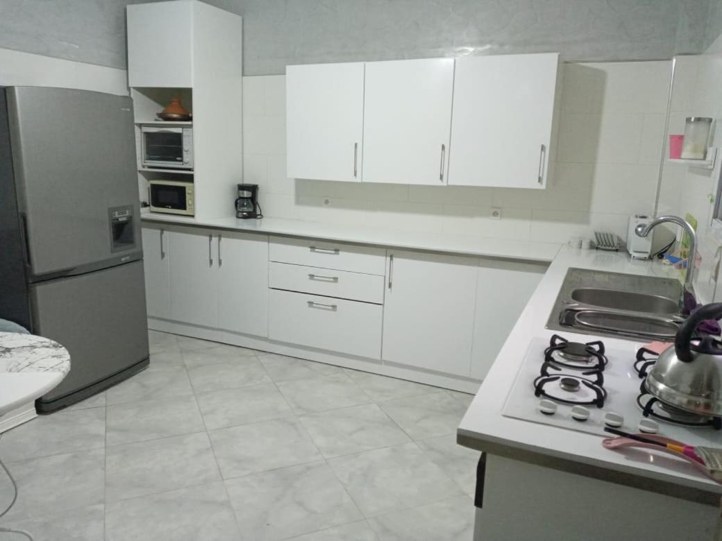 Appartement Familial Convivial 미델트 외부 사진